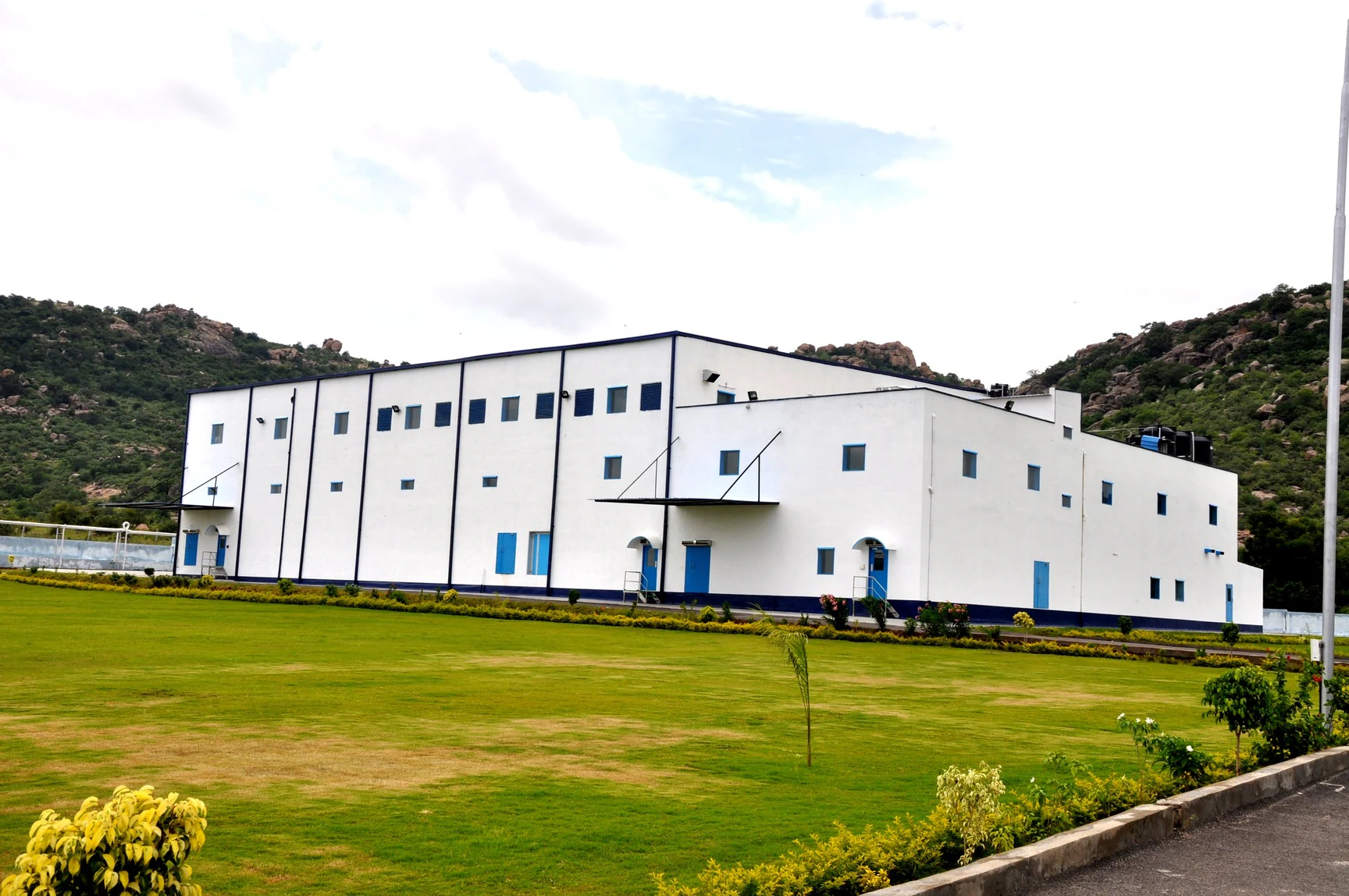 TLC Pharmaceutical Standard Ltd